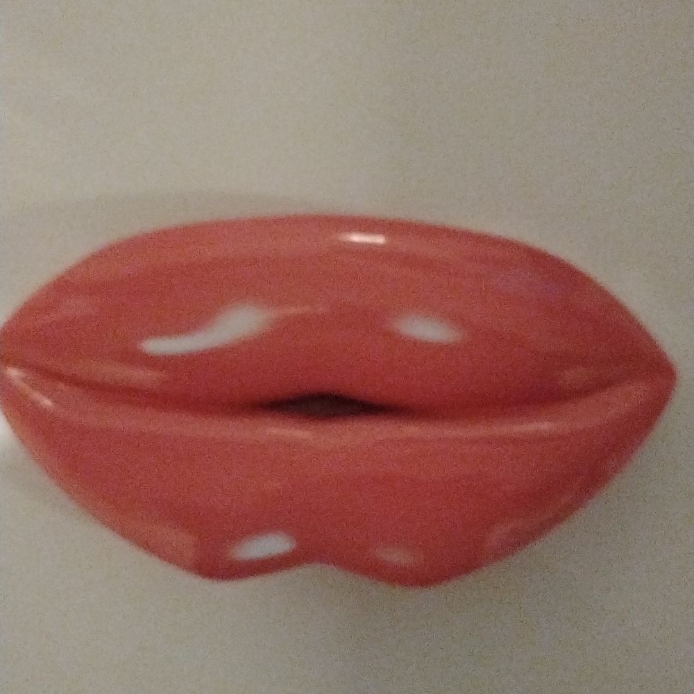 w7 nude attitude liner 💄 gloss in Lips 👄 tin